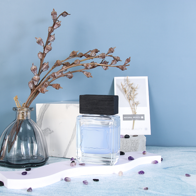 Luxury 100ml Glass Perfume Bottle with Wooden Lid and Aluminum Fine Mist Sprayer